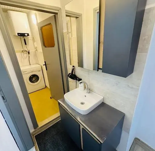 Merkezi, Genis Apartamento