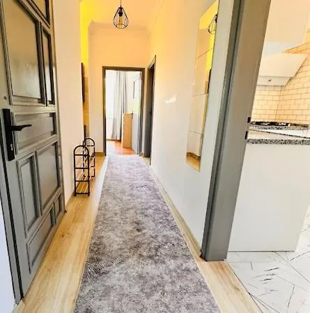 Merkezi, Genis Apartament Antalya