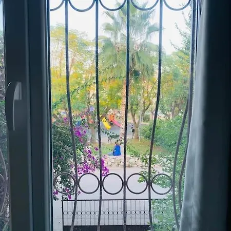 Merkezi, Geniş Daire Antalya